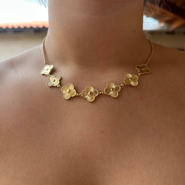 COLAR TREVO DOURADO